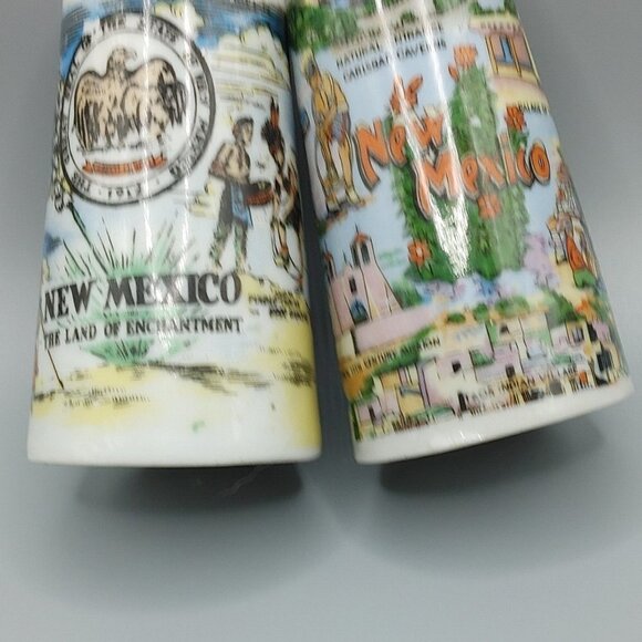 Vintage New Mexico Souvenir Salt & Pepper Shaker Set Cork Plugs Japan - Picture 3 of 6